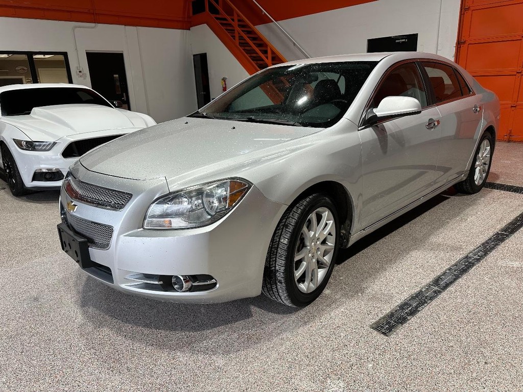 Chevrolet Malibu Vehicle Full-screen Gallery Image 05