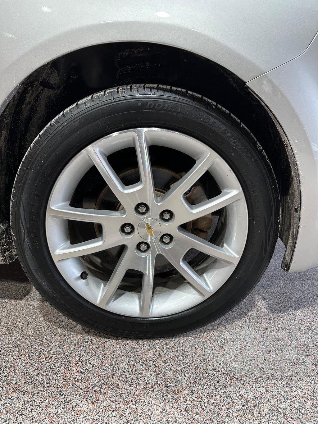 Chevrolet Malibu Vehicle Full-screen Gallery Image 12