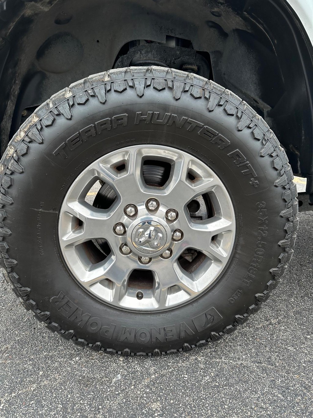 Ram 2500 Vehicle Full-screen Gallery Image 9