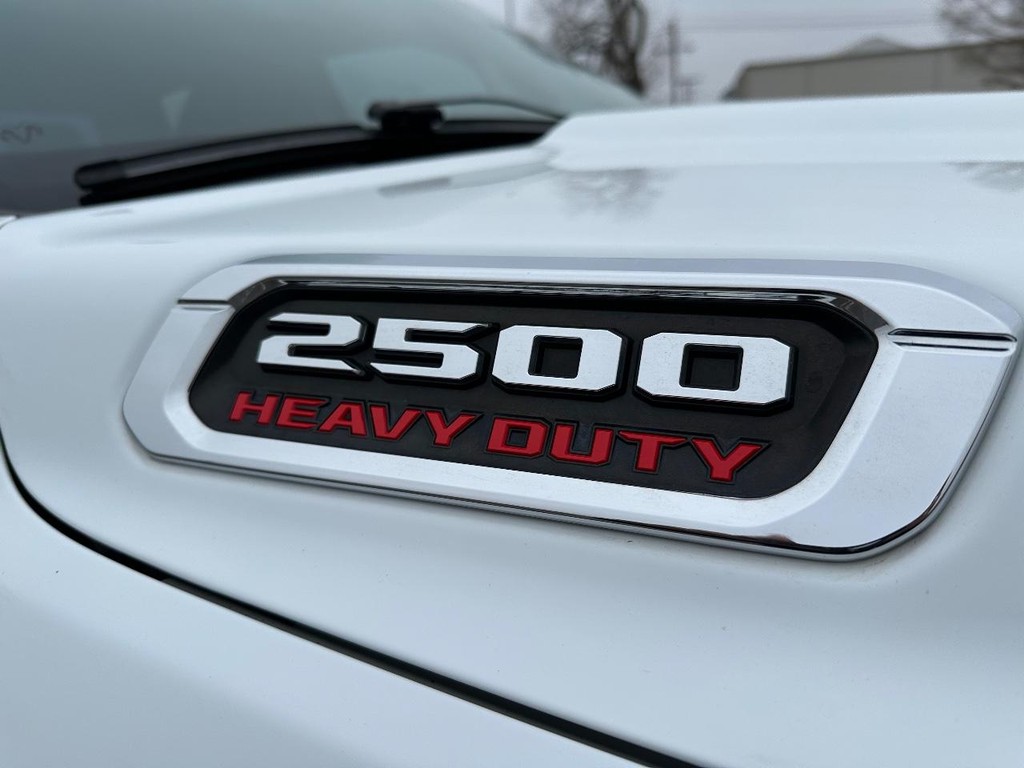 Ram 2500 Vehicle Full-screen Gallery Image 15