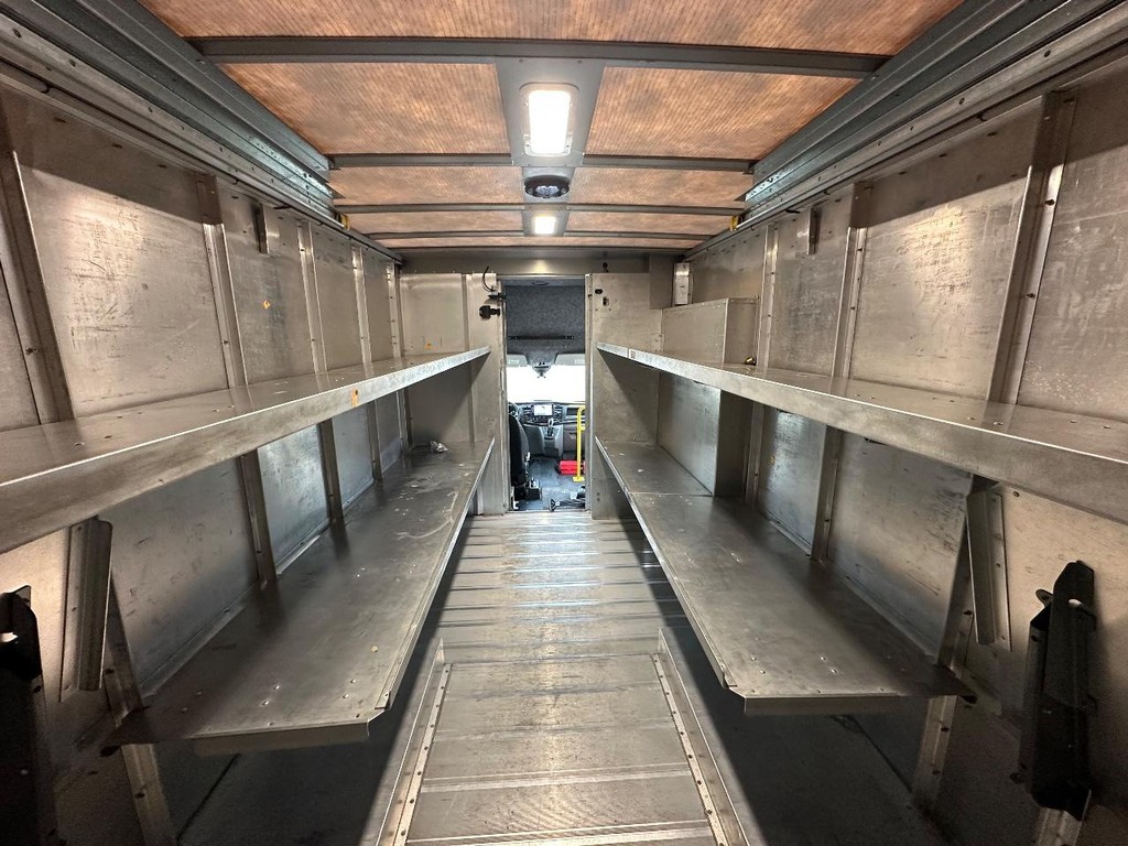 Ford Transit Cutaway Vehicle Full-screen Gallery Image 18