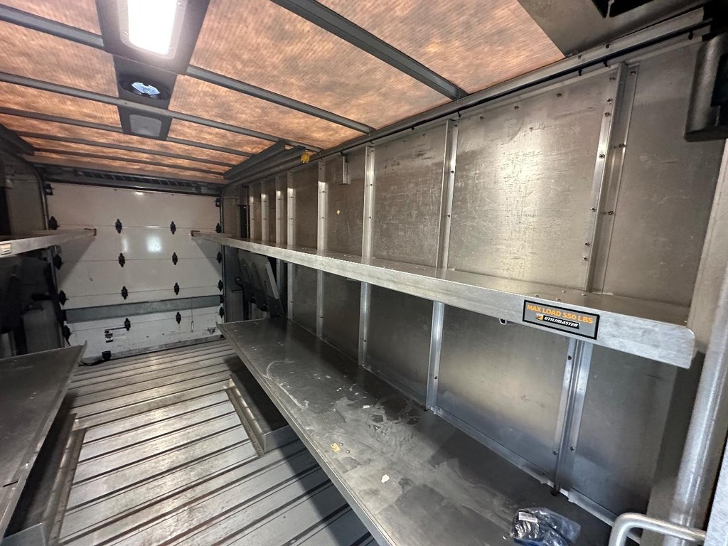 Ford Transit Cutaway Vehicle Full-screen Gallery Image 20