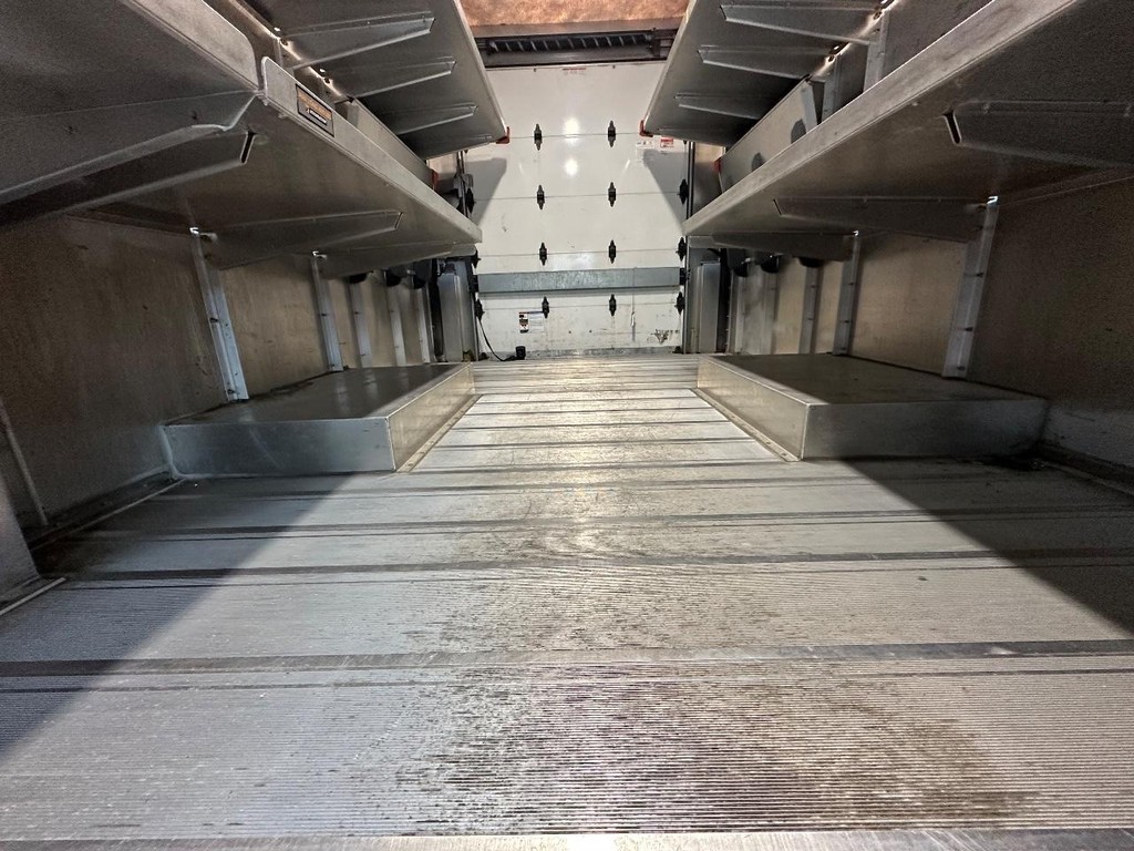 Ford Transit Cutaway Vehicle Full-screen Gallery Image 23