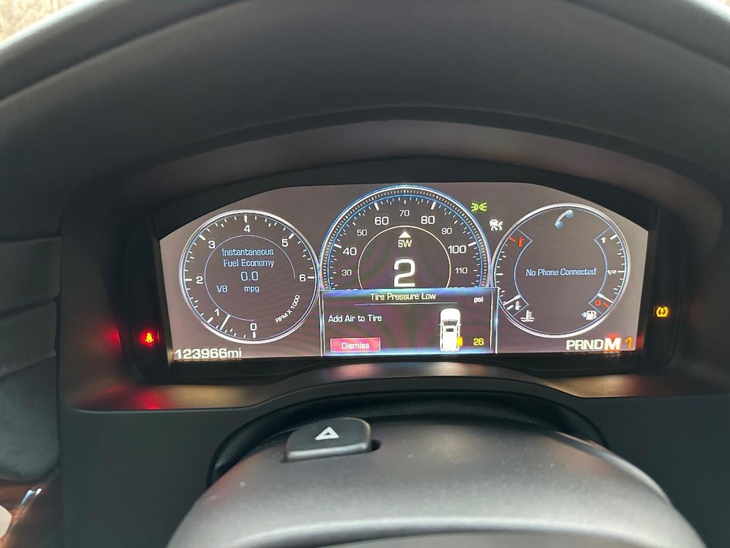 Cadillac Escalade ESV Vehicle Full-screen Gallery Image 27