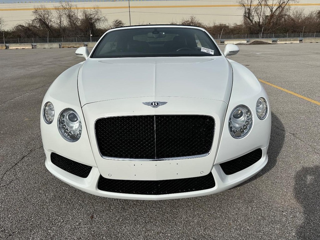 Bentley Continental GT V8 Vehicle Full-screen Gallery Image 08
