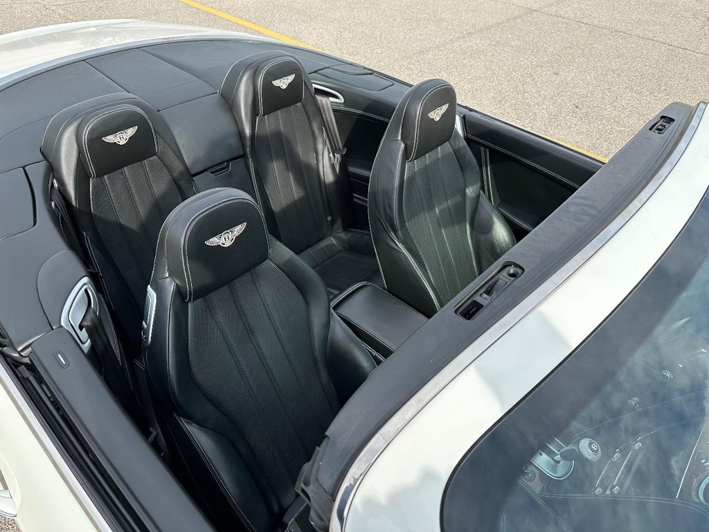 Bentley Continental GT V8 Vehicle Full-screen Gallery Image 27