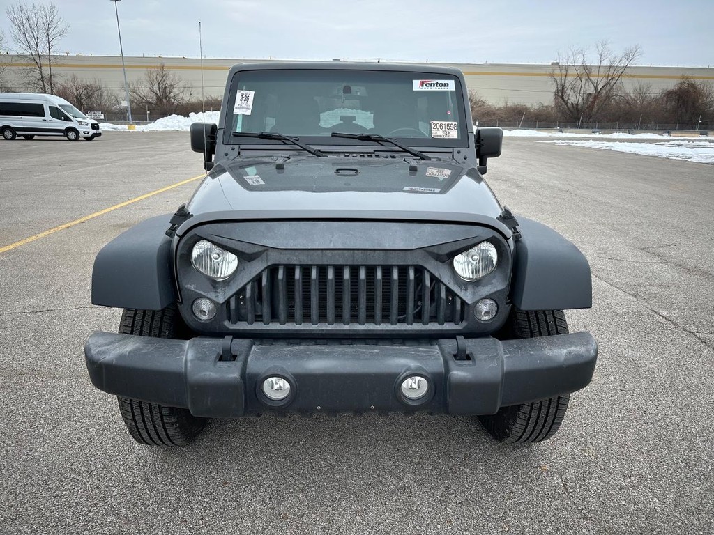 Jeep Wrangler JK Unlimited Vehicle Full-screen Gallery Image 6