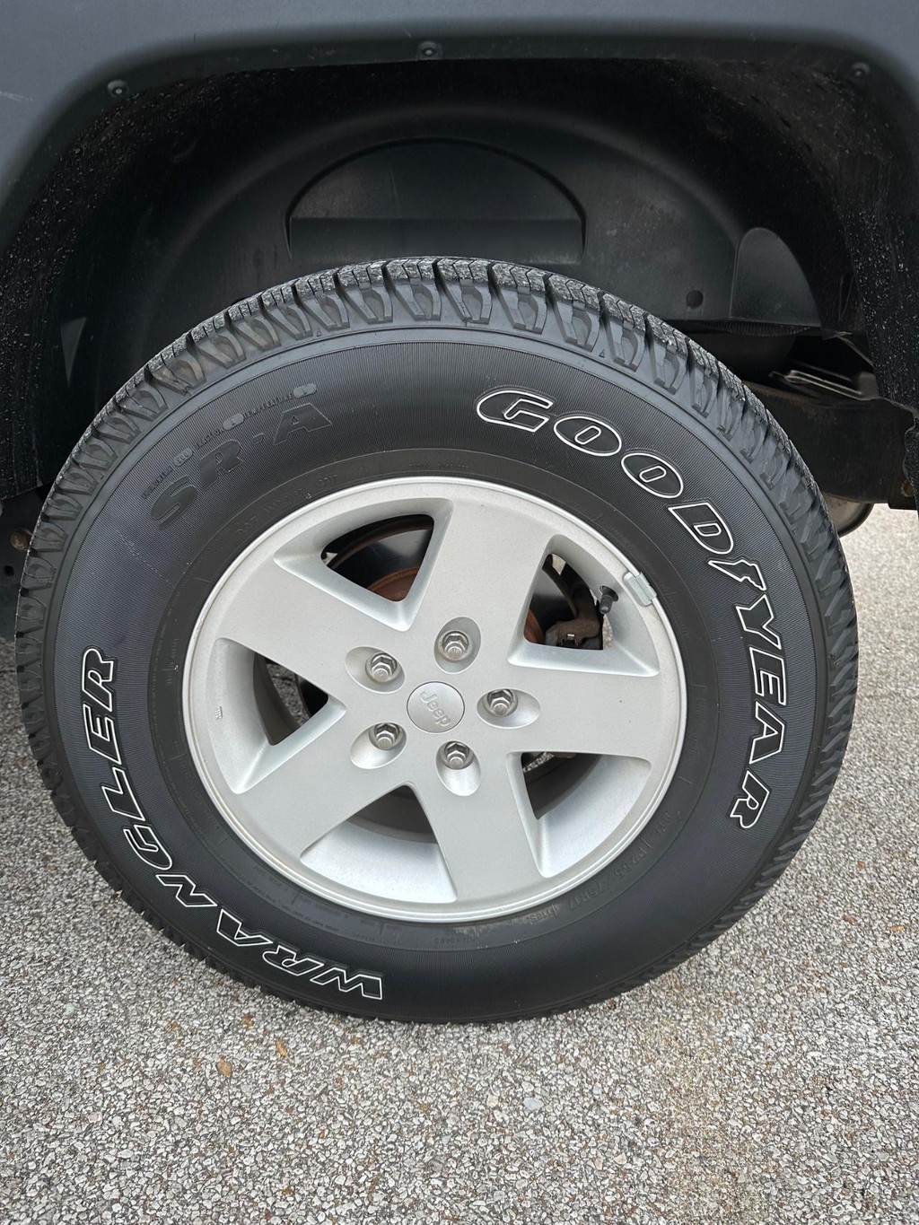 Jeep Wrangler JK Unlimited Vehicle Full-screen Gallery Image 10