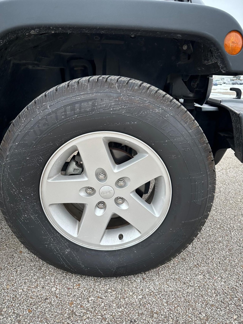 Jeep Wrangler JK Unlimited Vehicle Full-screen Gallery Image 12