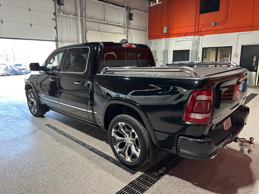 Ram 1500 Vehicle Full-screen Gallery Image 6