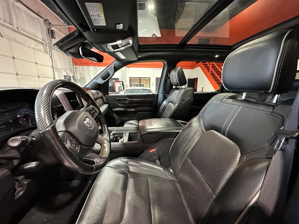 Ram 1500 Vehicle Full-screen Gallery Image 10