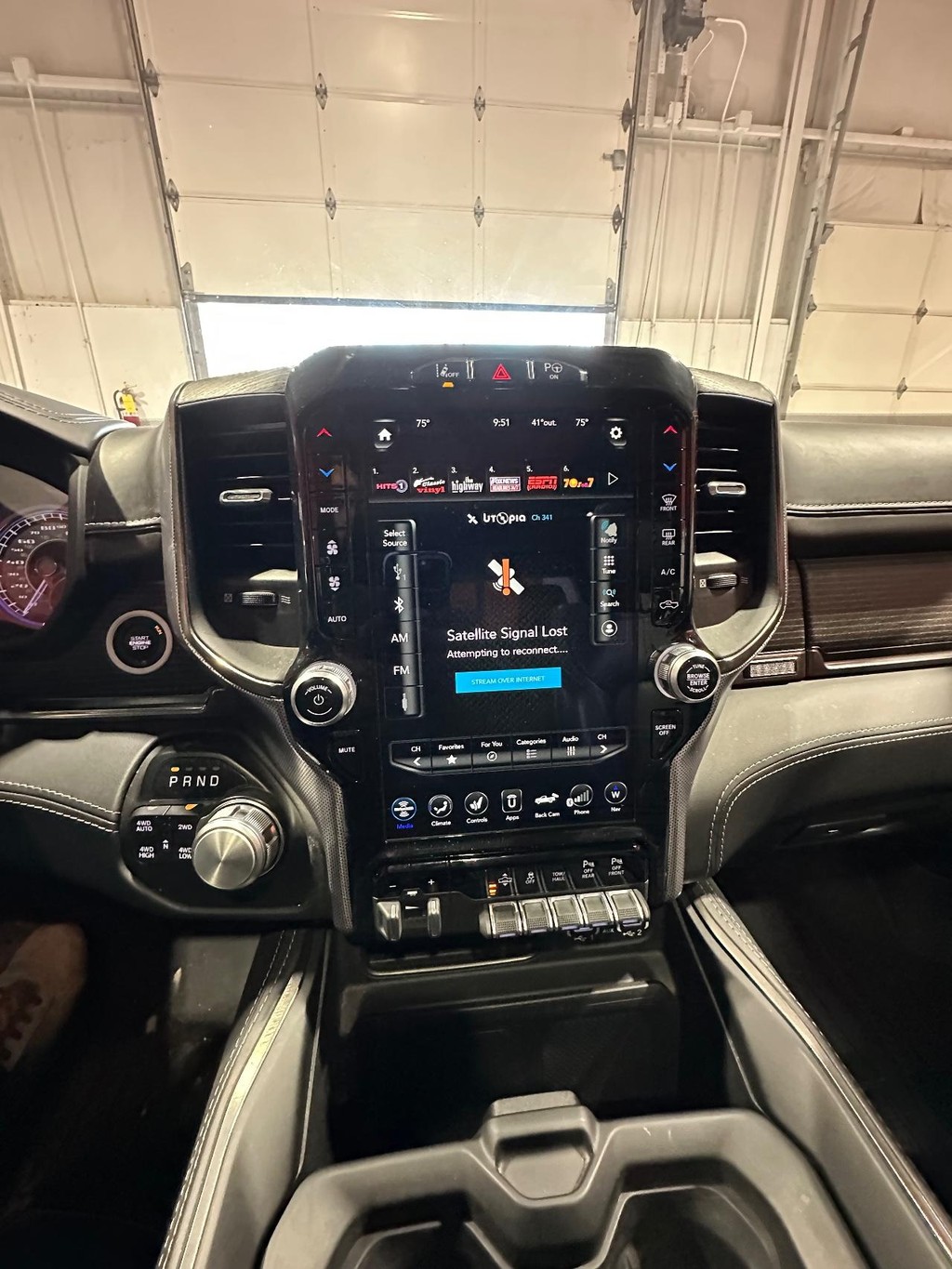 Ram 1500 Vehicle Full-screen Gallery Image 20