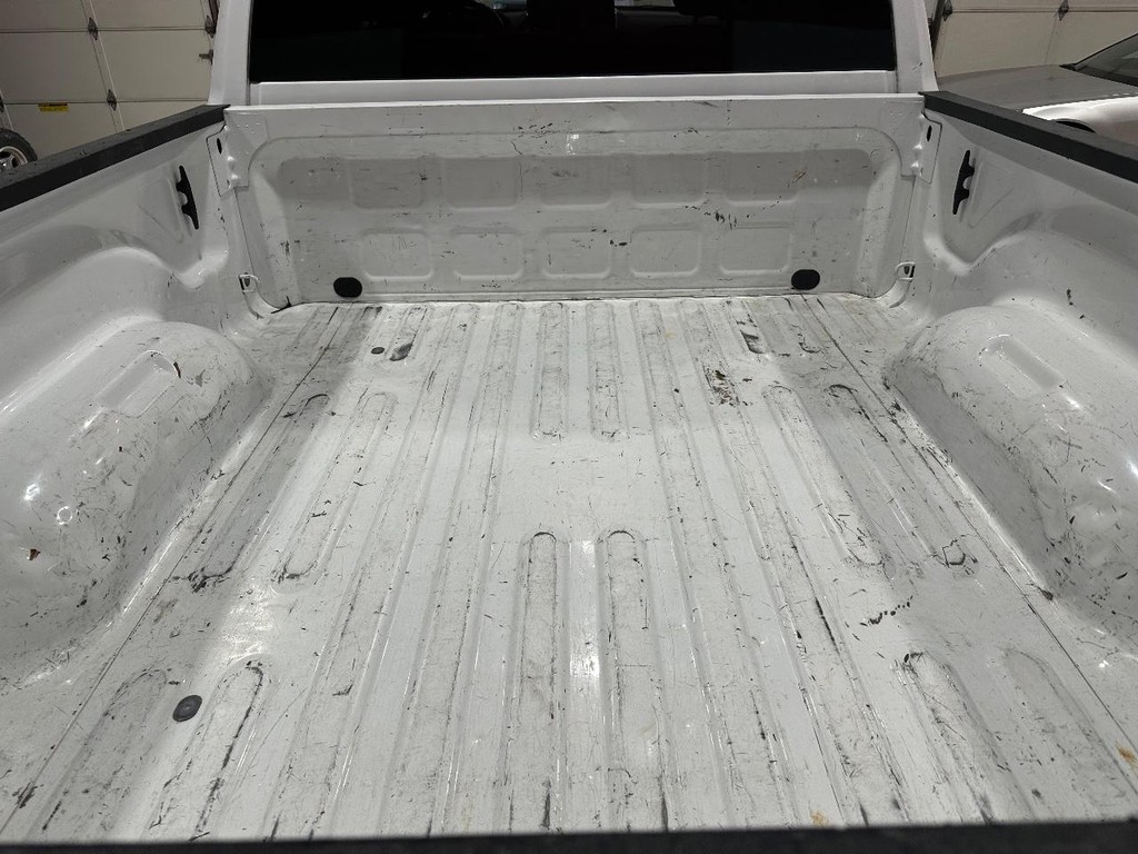 Ram 2500 Vehicle Full-screen Gallery Image 7