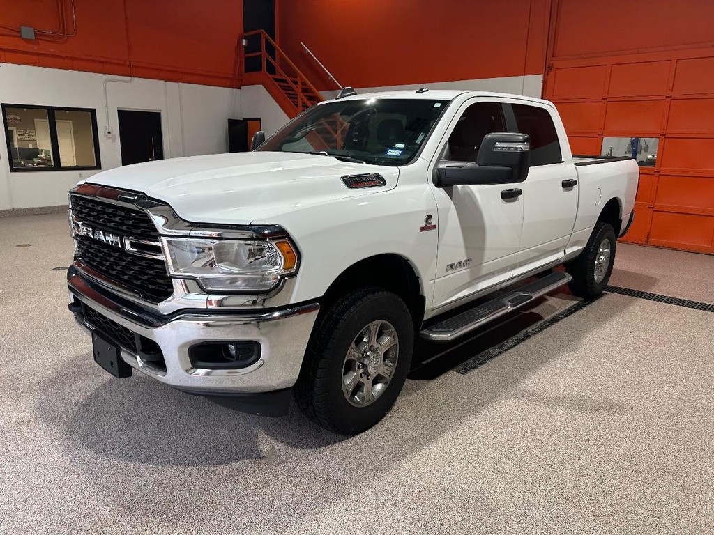 Ram 2500 Vehicle Full-screen Gallery Image 10