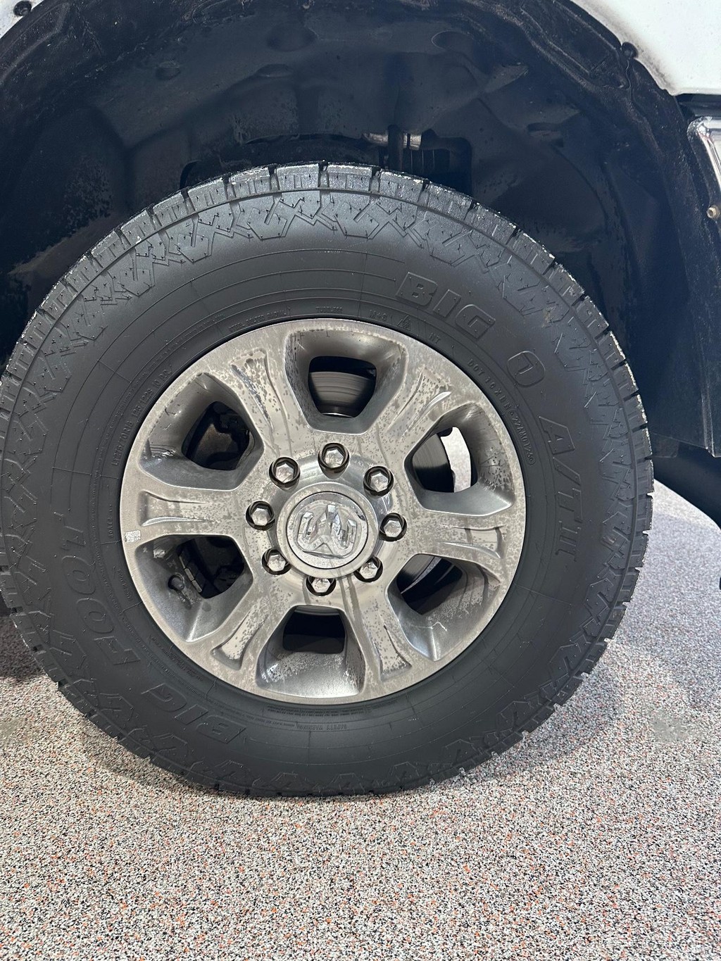 Ram 2500 Vehicle Full-screen Gallery Image 21