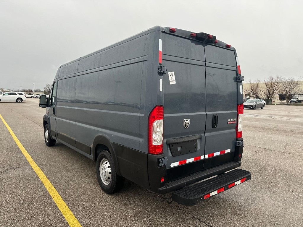 Ram ProMaster Cargo Van Vehicle Full-screen Gallery Image 3