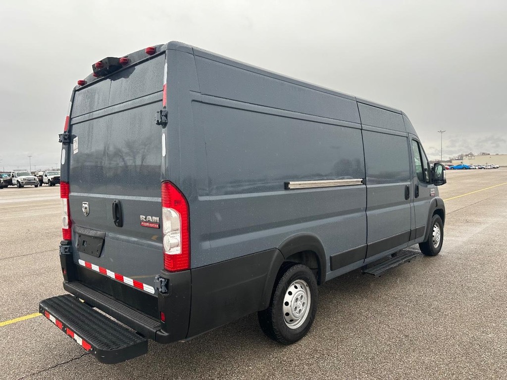 Ram ProMaster Cargo Van Vehicle Full-screen Gallery Image 5