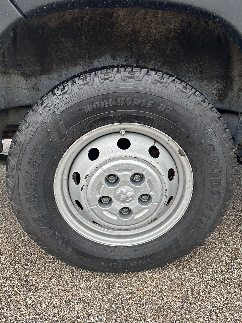 Ram ProMaster Cargo Van Vehicle Full-screen Gallery Image 12