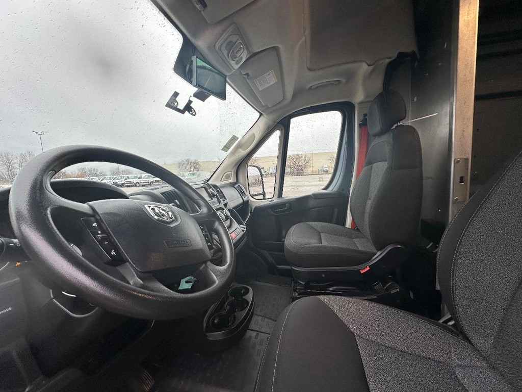 Ram ProMaster Cargo Van Vehicle Full-screen Gallery Image 14