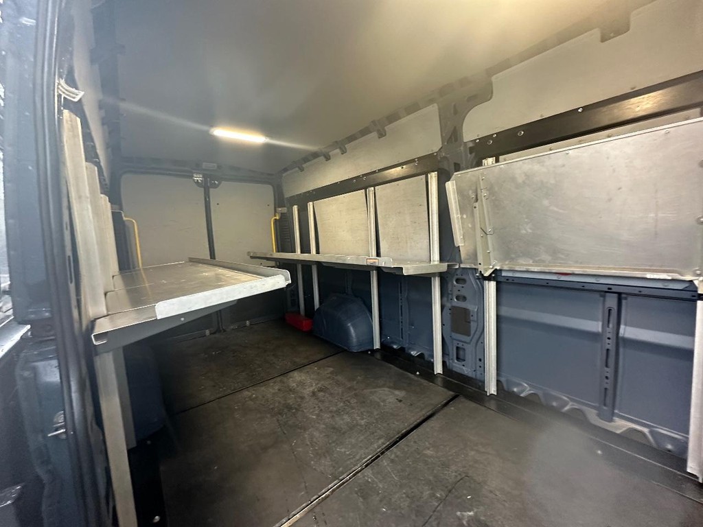 Ram ProMaster Cargo Van Vehicle Full-screen Gallery Image 15