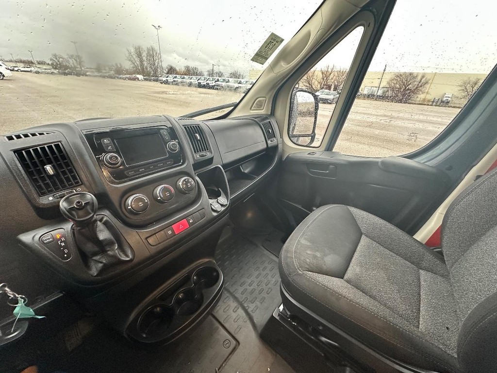 Ram ProMaster Cargo Van Vehicle Full-screen Gallery Image 19