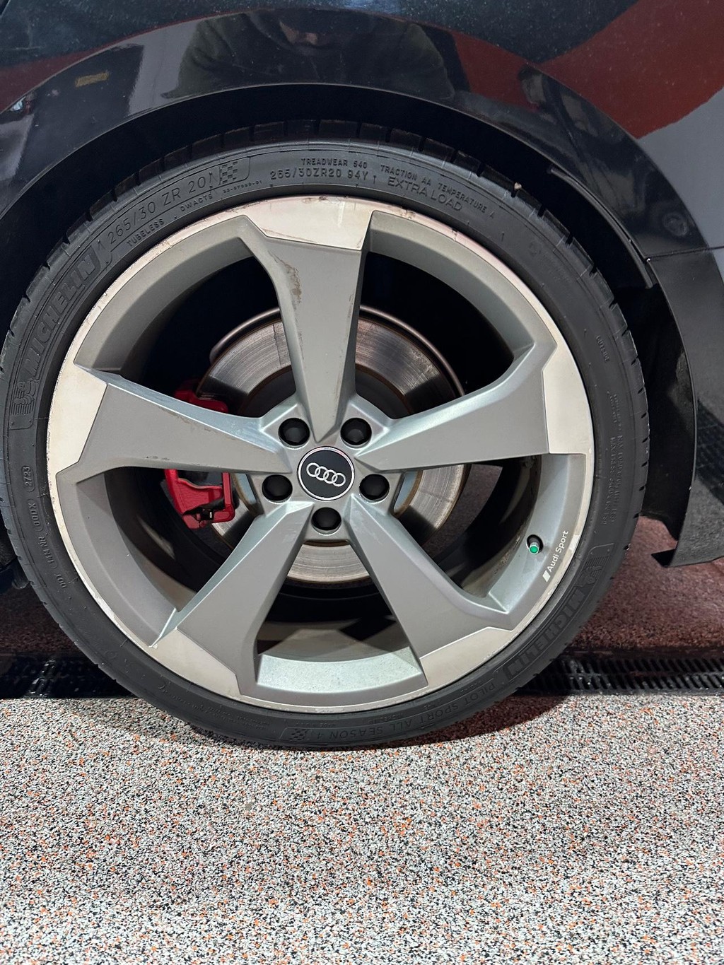 Audi S5 Sportback Vehicle Full-screen Gallery Image 08