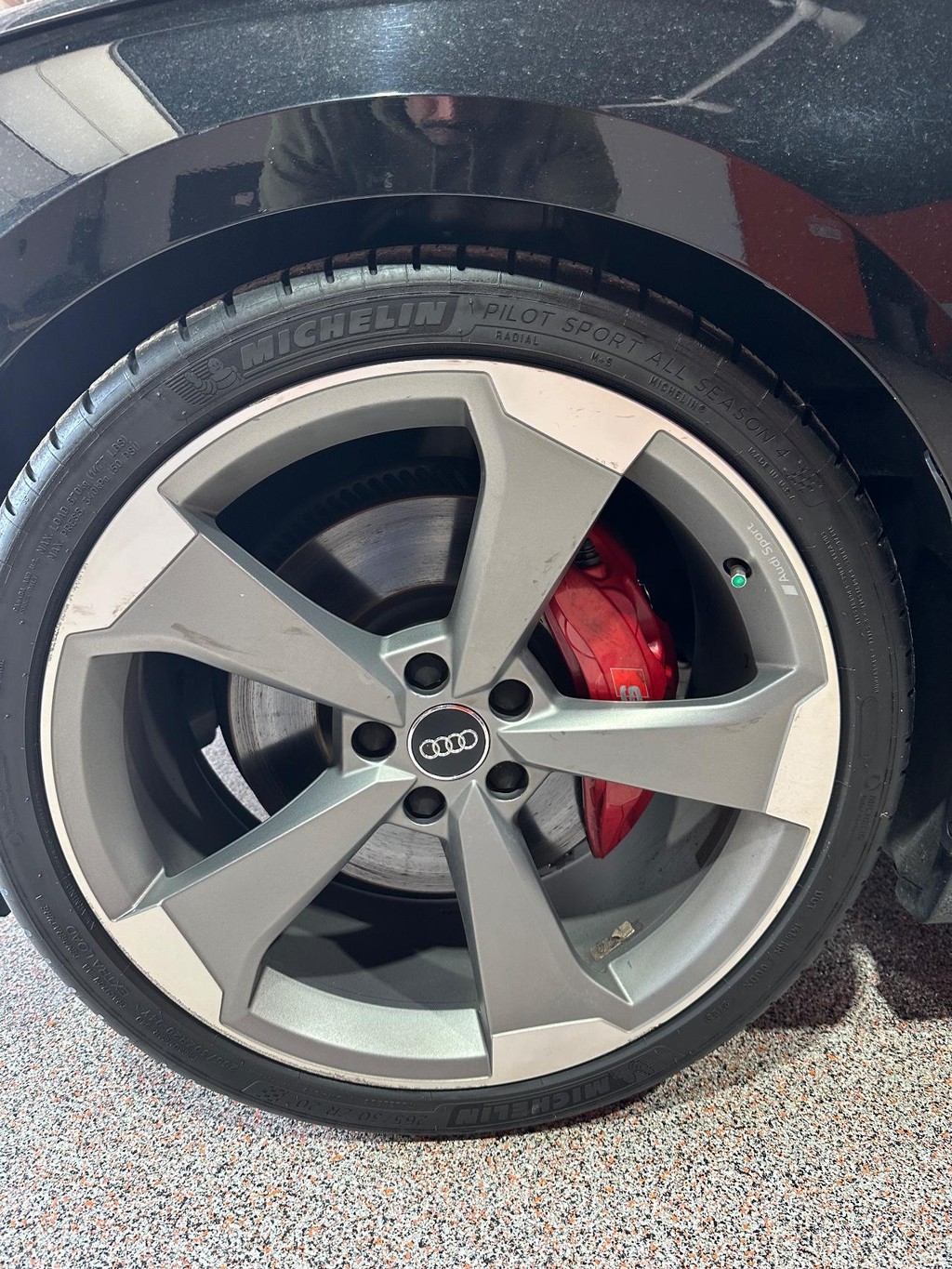 Audi S5 Sportback Vehicle Full-screen Gallery Image 09