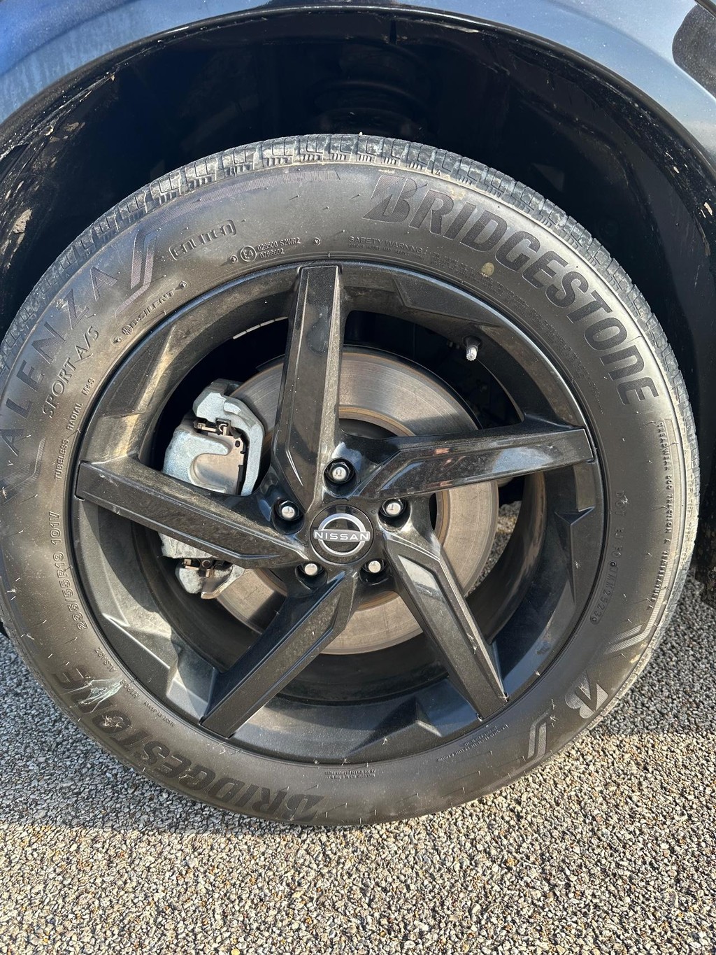 Nissan ARIYA Vehicle Full-screen Gallery Image 10