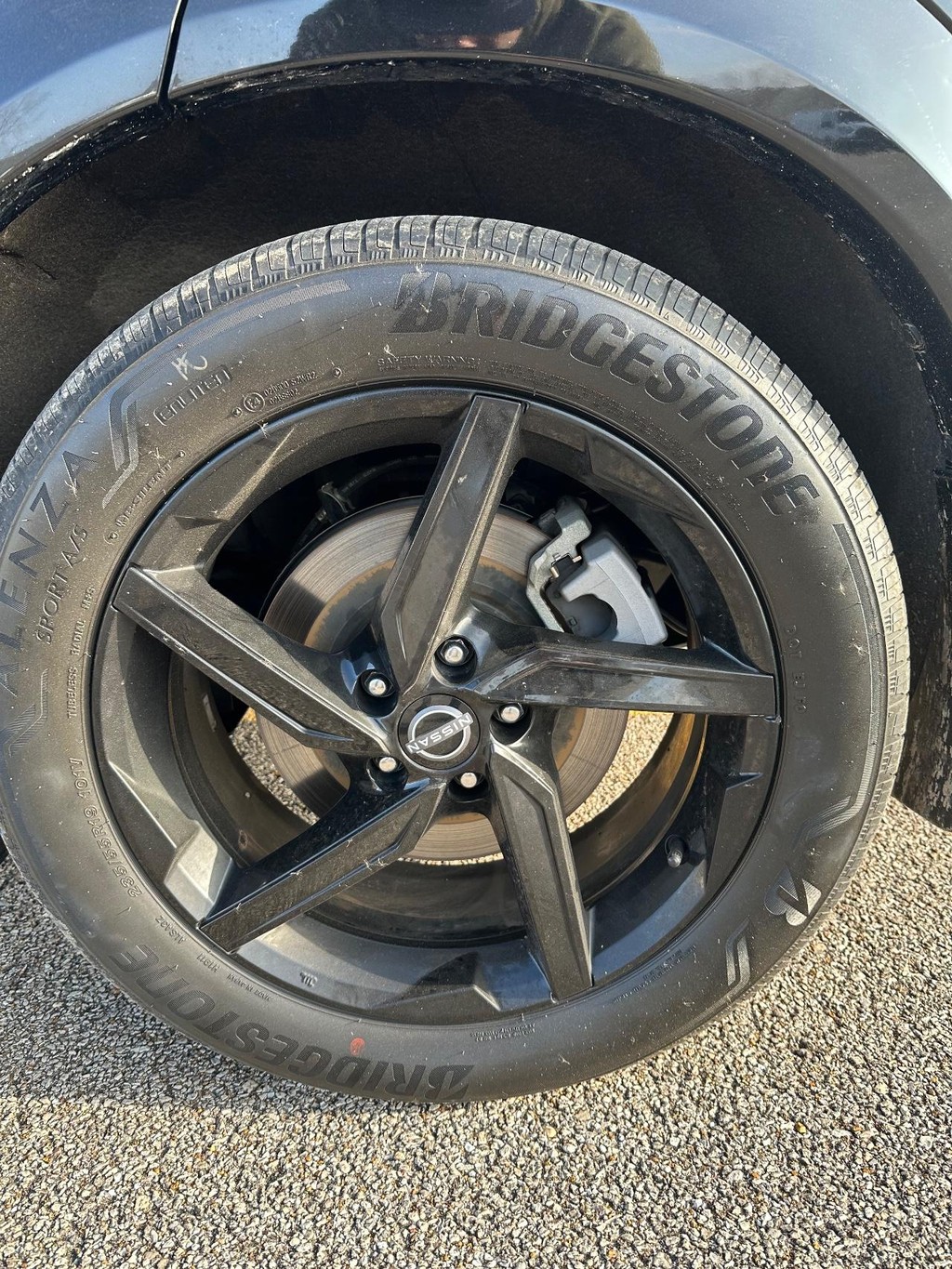 Nissan ARIYA Vehicle Full-screen Gallery Image 13