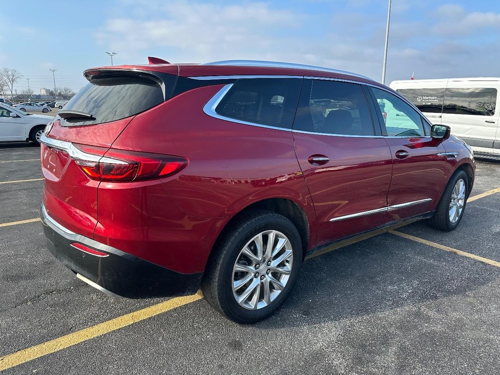 Buick Enclave Vehicle Full-screen Gallery Image 5