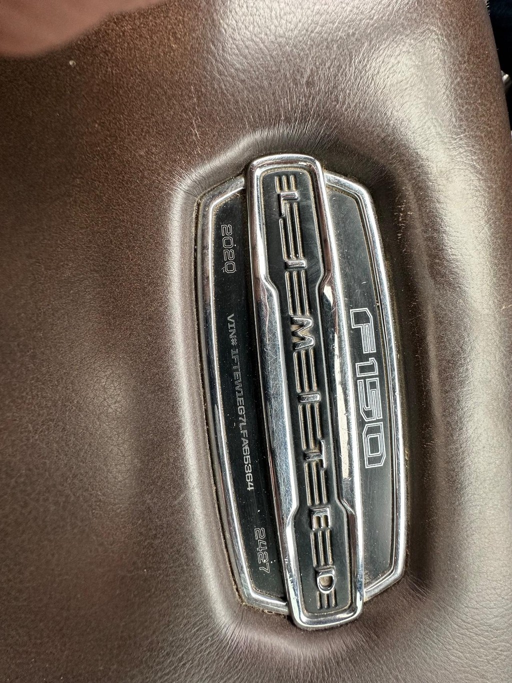 Ford F-150 Vehicle Full-screen Gallery Image 28