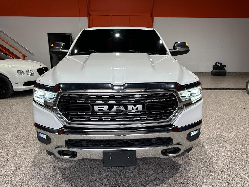 Ram 1500 Vehicle Full-screen Gallery Image 4