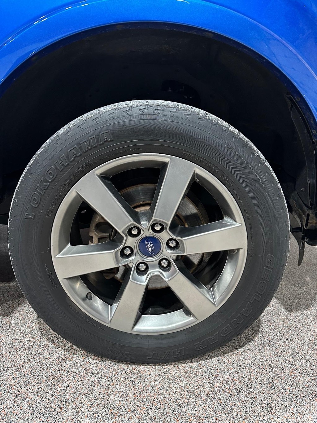 Ford F-150 Vehicle Full-screen Gallery Image 19