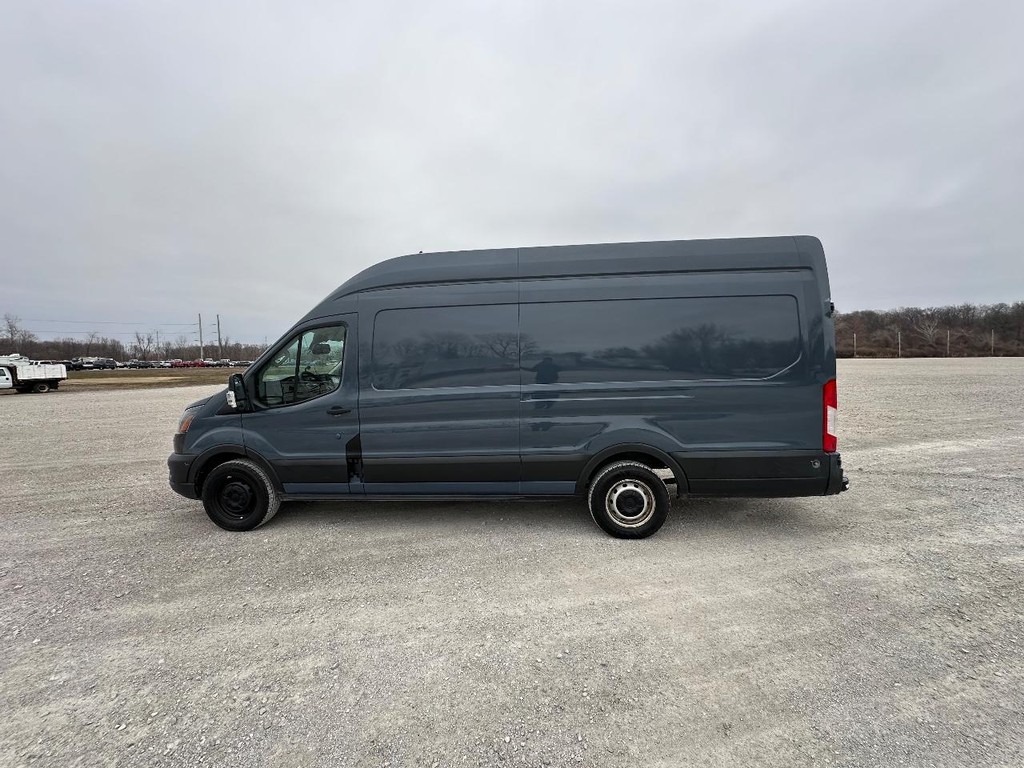 Ford Transit Cargo Van Vehicle Full-screen Gallery Image 6