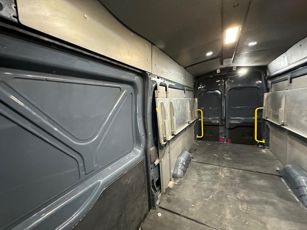 Ford Transit Cargo Van Vehicle Full-screen Gallery Image 16