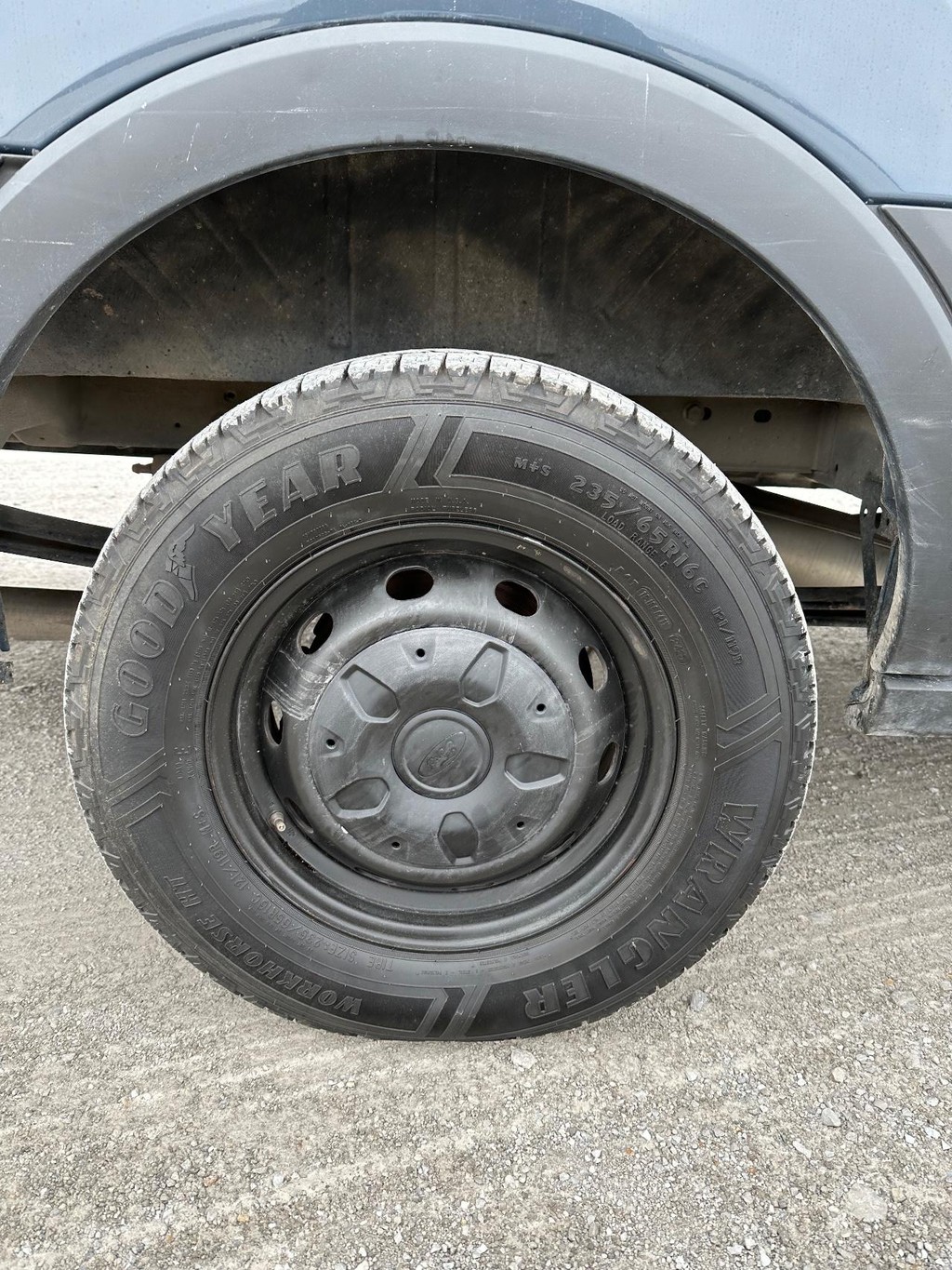 Ford Transit Cargo Van Vehicle Full-screen Gallery Image 18