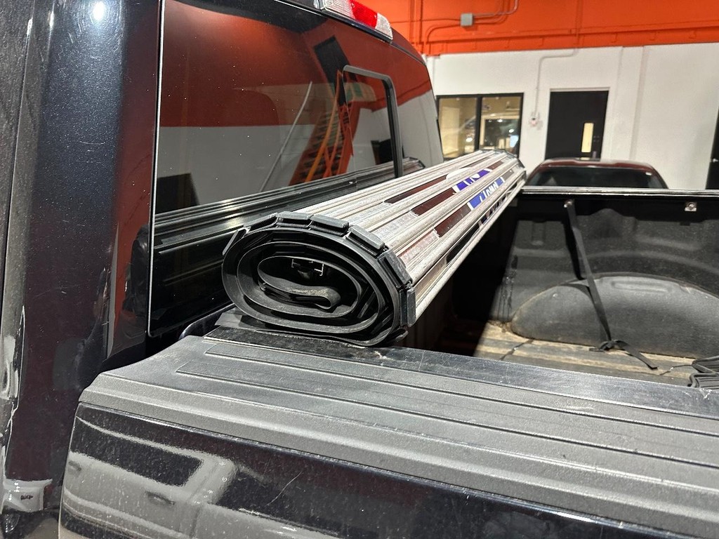 Ford F-150 Vehicle Full-screen Gallery Image 15