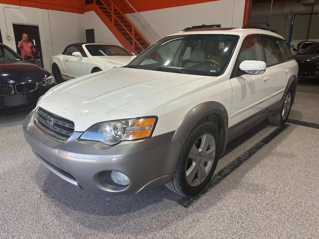 Subaru Legacy Wagon Vehicle Full-screen Gallery Image 9