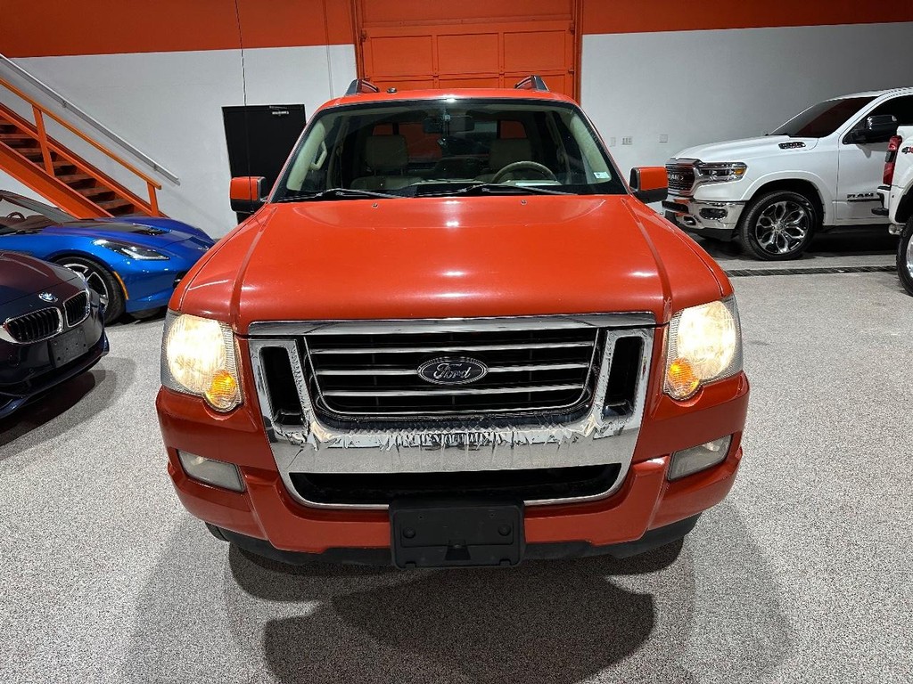 Ford Explorer Sport Trac Vehicle Full-screen Gallery Image 10