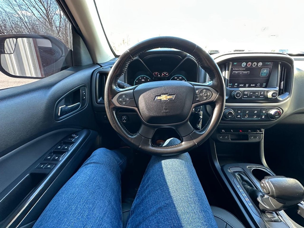 Chevrolet Colorado Vehicle Full-screen Gallery Image 20