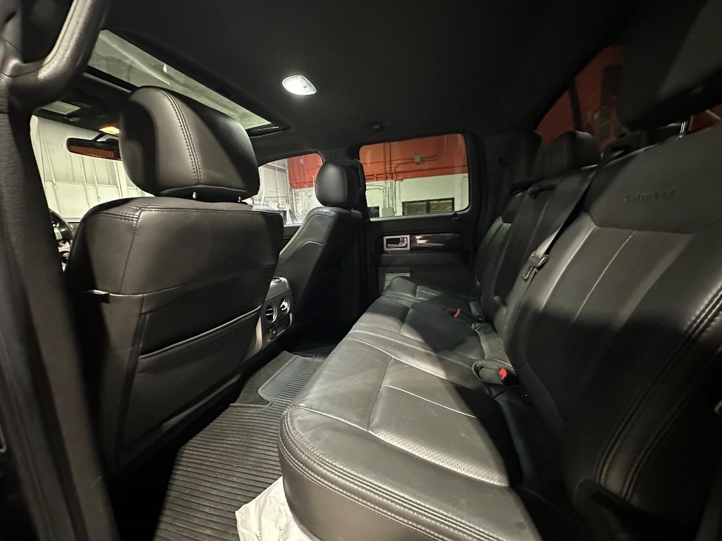 Ford F-150 Vehicle Full-screen Gallery Image 9