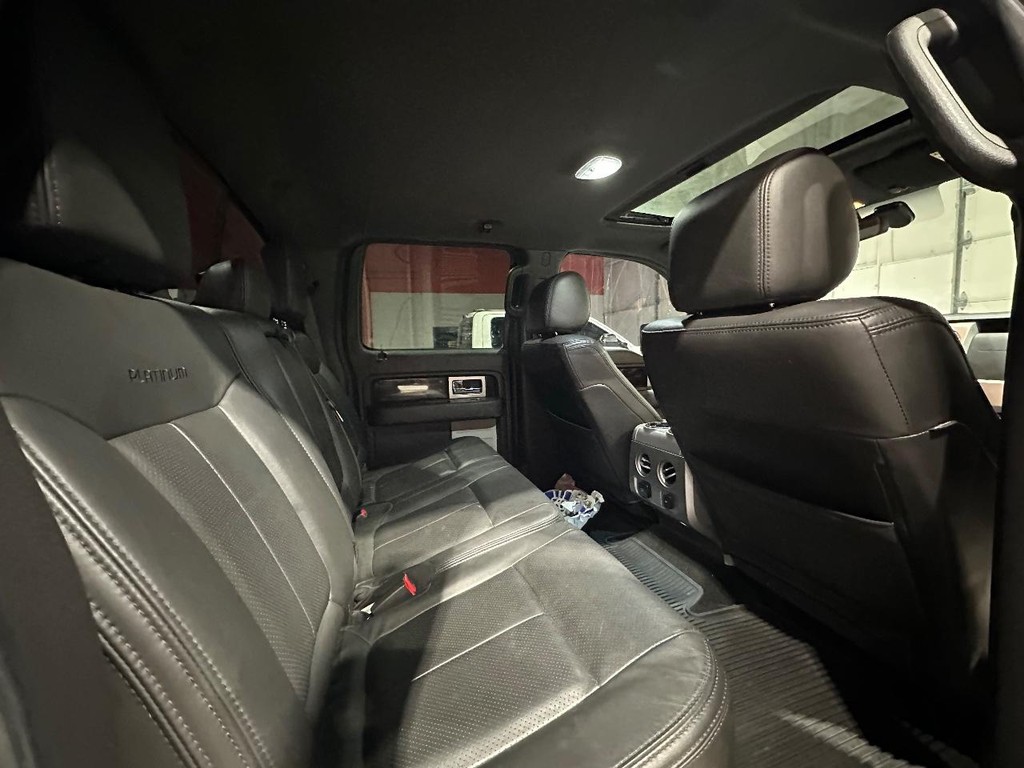 Ford F-150 Vehicle Full-screen Gallery Image 18
