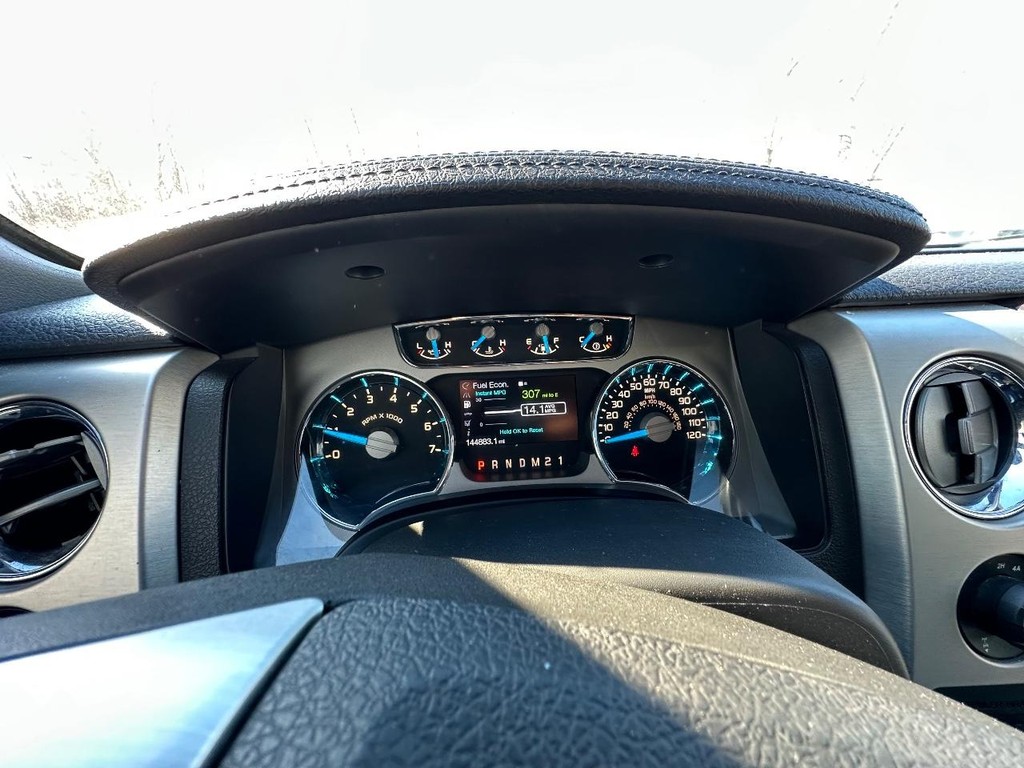 Ford F-150 Vehicle Full-screen Gallery Image 21