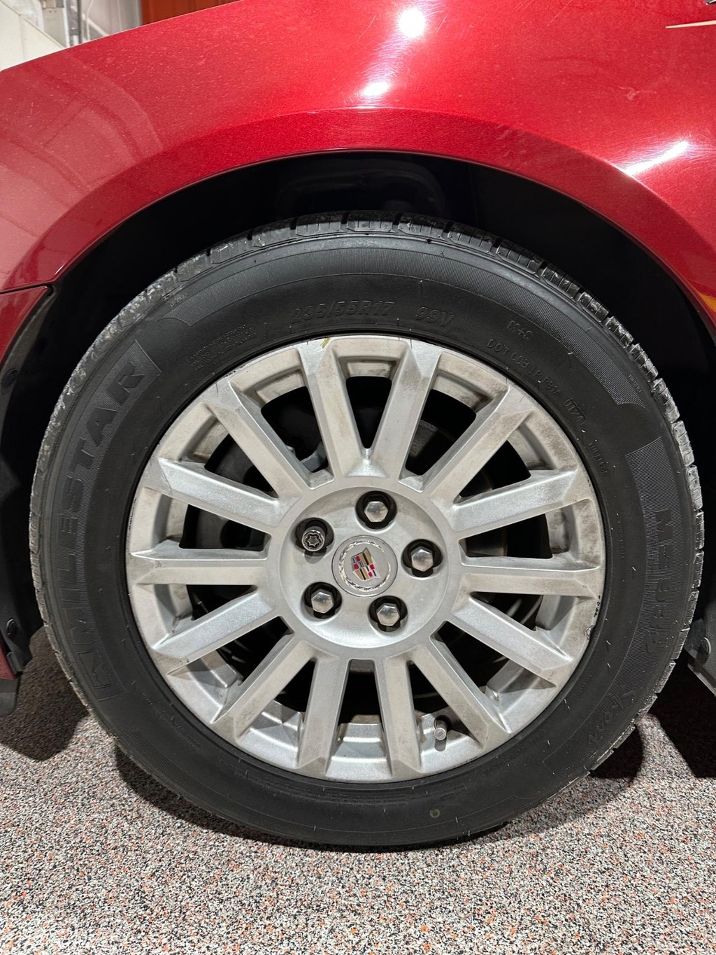 Cadillac CTS Sedan Vehicle Full-screen Gallery Image 7