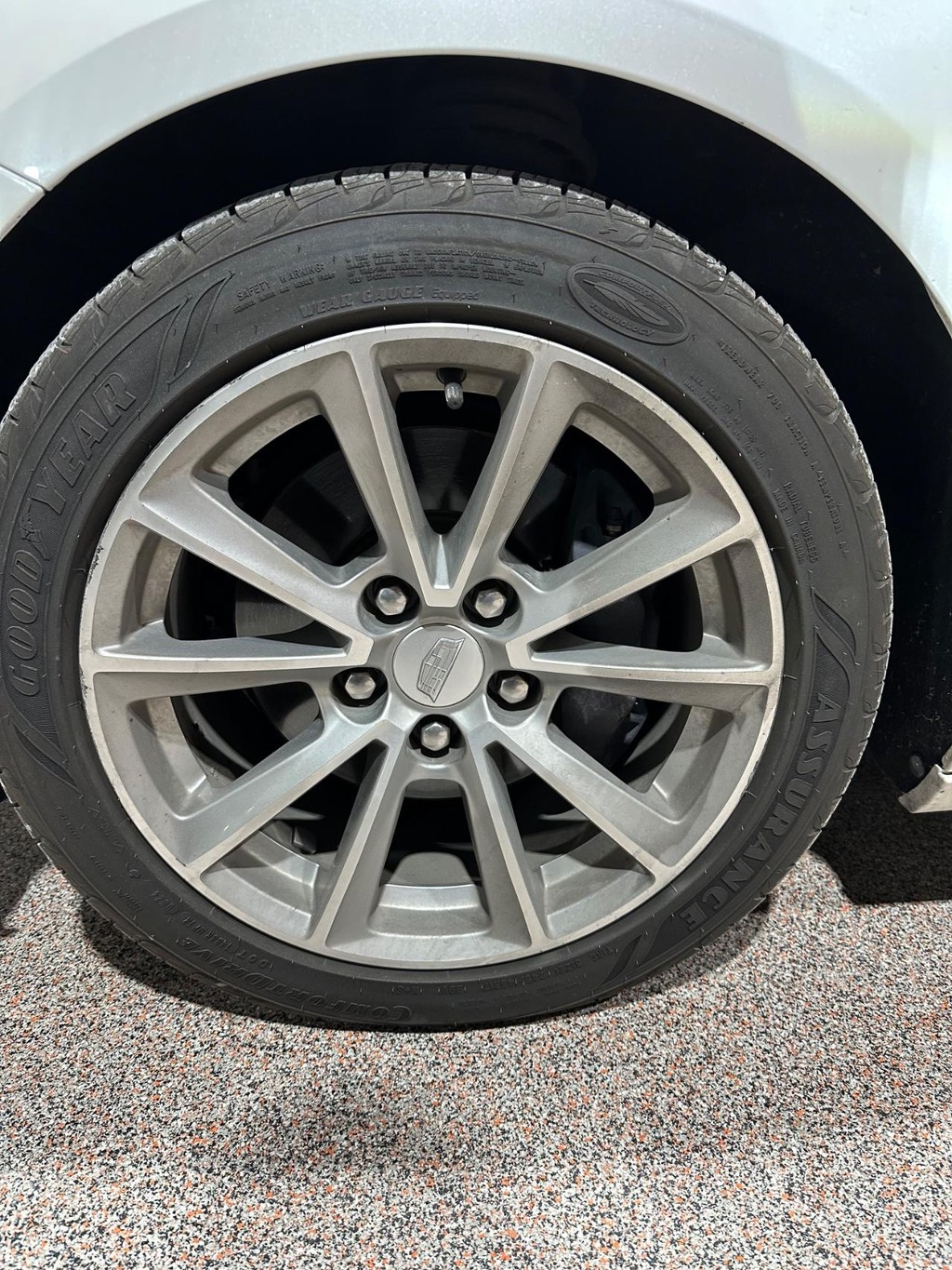 Cadillac CTS Sedan Vehicle Full-screen Gallery Image 07