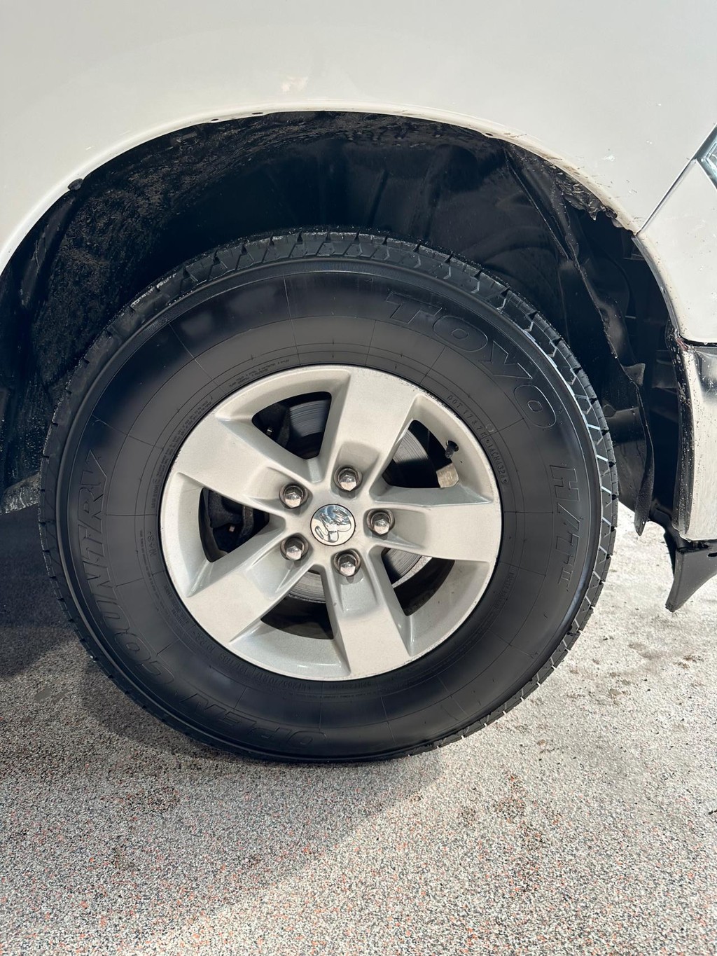 Ram 1500 Classic Vehicle Full-screen Gallery Image 17