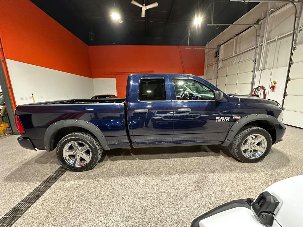 Ram 1500 Vehicle Full-screen Gallery Image 2