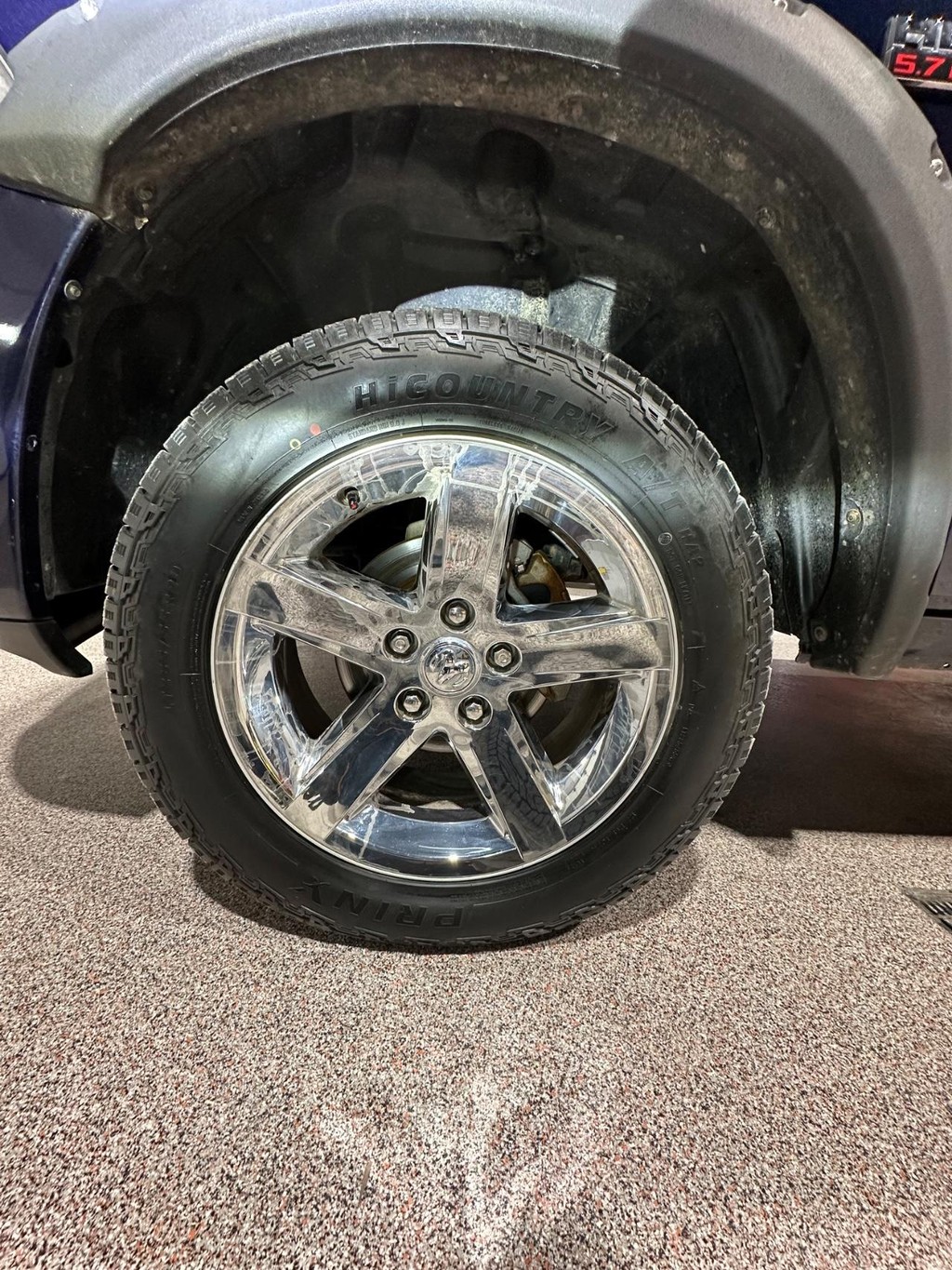 Ram 1500 Vehicle Full-screen Gallery Image 11