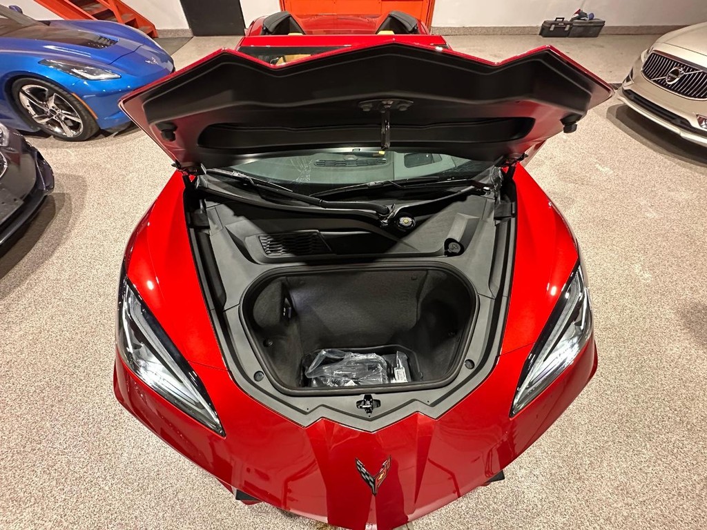 Chevrolet Corvette Vehicle Full-screen Gallery Image 30