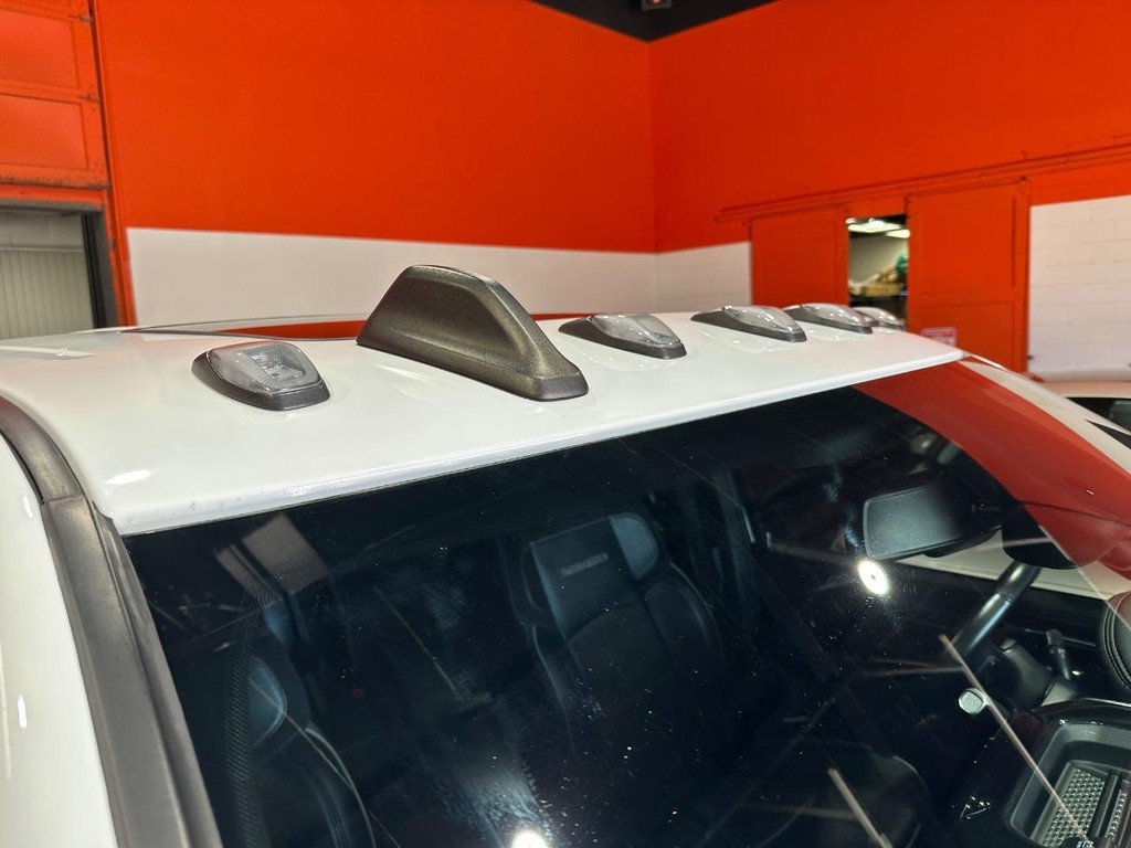 Ram 3500 Vehicle Full-screen Gallery Image 21